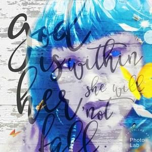 Meet your Posher, Angela